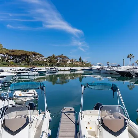 Modern In Cabopino Port Apartament Marbella